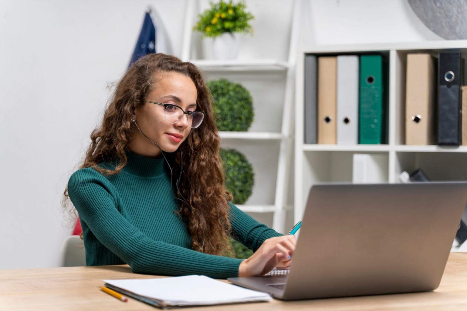 Gemeinsames Arbeiten an Finanzstrategien